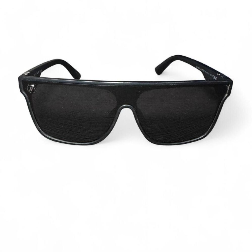 Blenders Eyewear Dark Flatter Polarized Sunglasses Black Frame Cat.3 - Picture 2 of 8